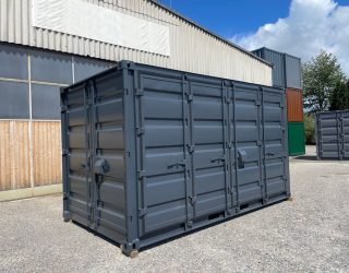 imgi_2_15-lagercontainer-open-side-garage-container-lounge 1